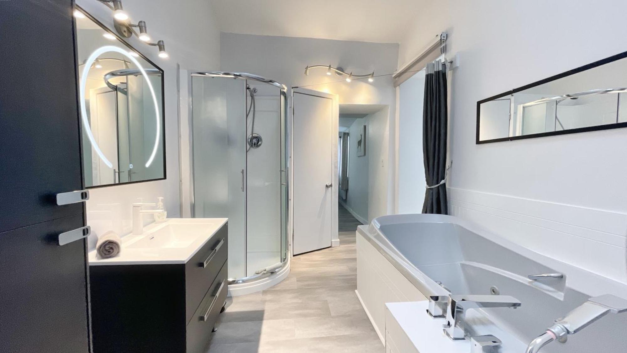 Quebec Grand Appartement By Hebergements Dcl ภายนอก รูปภาพ